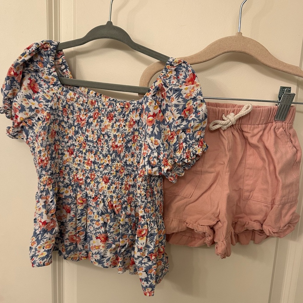 Vignette 5Y Floral Smocked Top and Pink Shorts Set